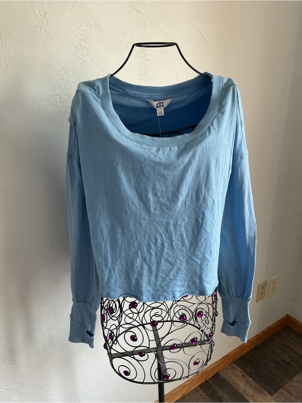 NWT JoyLab Scoop Neck Cropped Activewear Tee